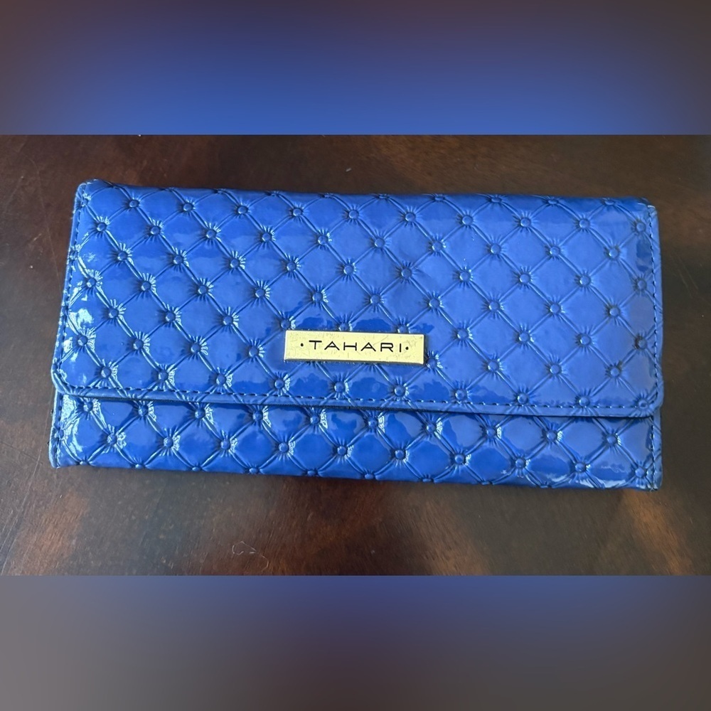 Tahari Women's Pippin shine clutch wallet blue quilted faux leather finish.
